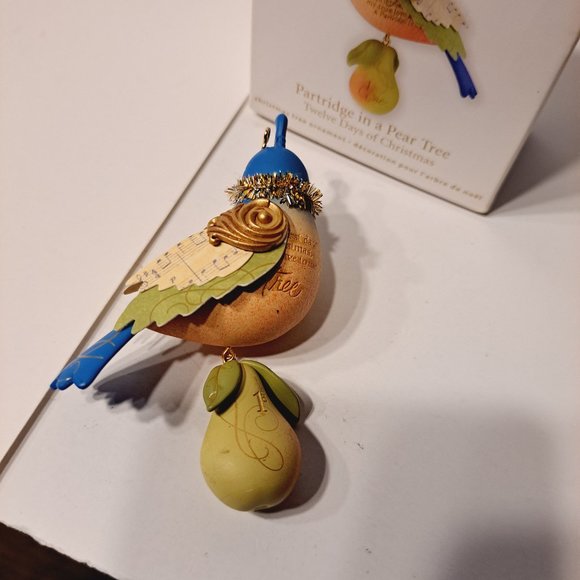 Hallmark Partridge in a Pear Tree Ornament 2011 - Picture 7 of 7